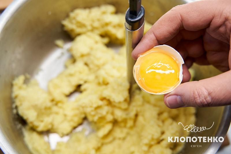 Клопотенко показал, как просто и быстро испечь настоящий пастуший пирог