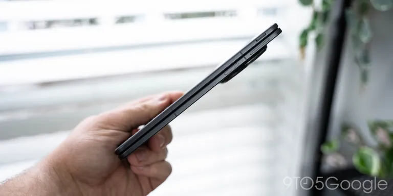 Oppo представила супертонкий складаний смартфон у світі: чим здивує новинка