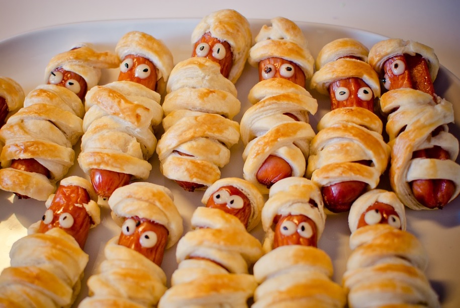 Мы готовим сосиски неправильно. Вот как нужно это делать