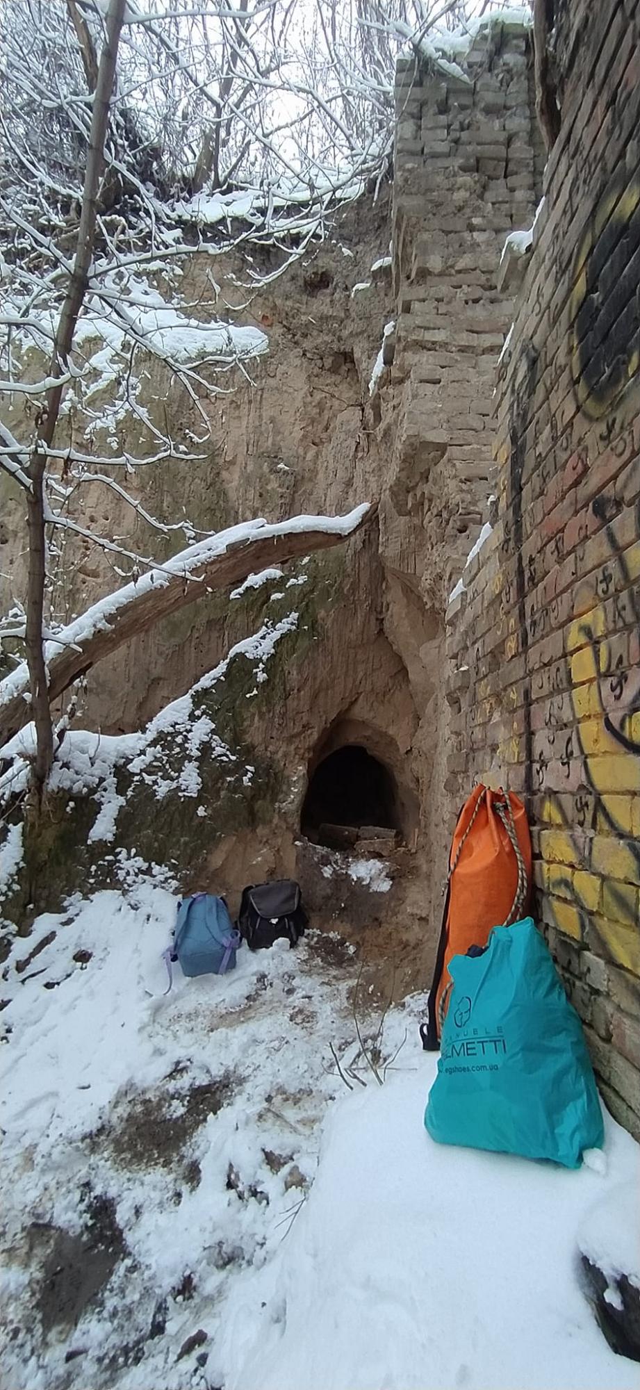 В Киеве нашли пещеры дохристианского периода: захватывающие фото