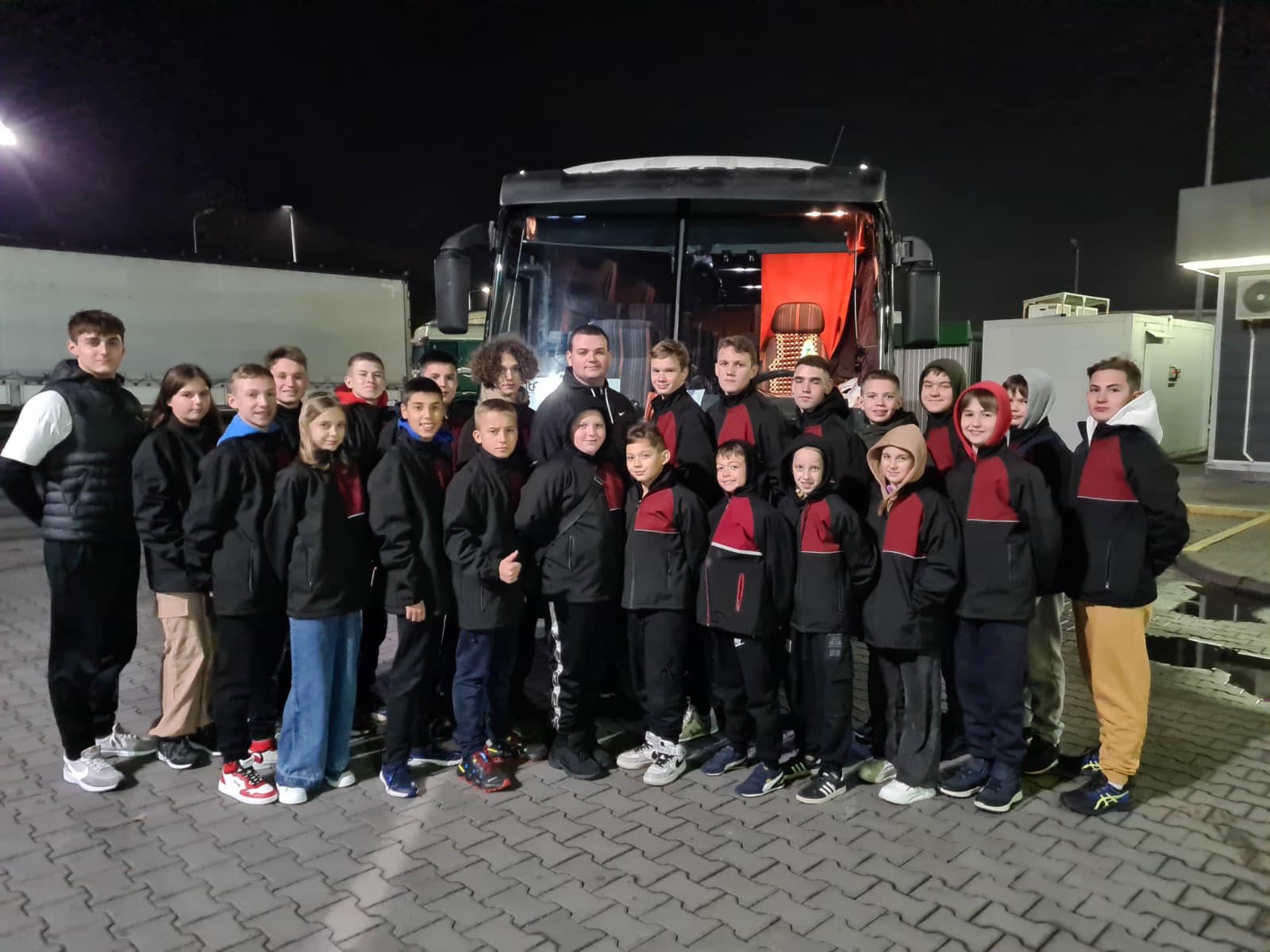 З хостелу в Ужгороді - у військкомат. У ТЦК пояснили нічне затримання водія автобуса