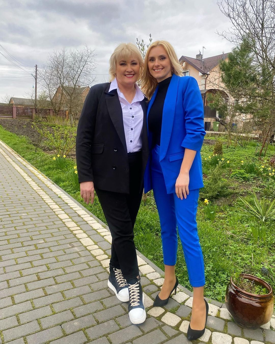 "Красавицы, как сестры". Ирина Федишин поделилась редким фото с мамой