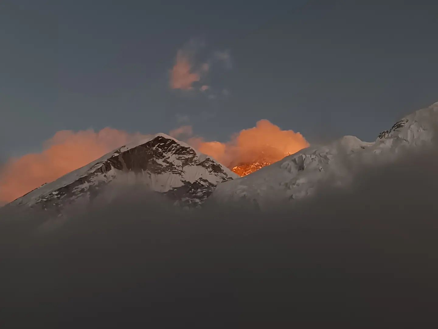 4-летняя девочка покорила Эверест без посторонней помощи (фото)