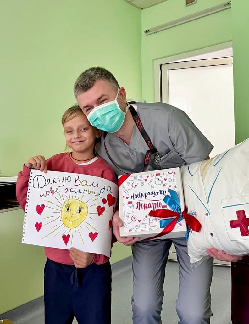 Военный отдал свою почку дочери: во Львове выполнили семейную пересадку (фото)