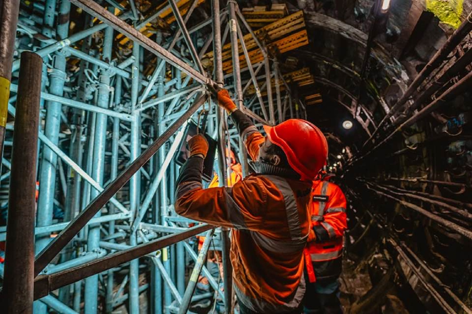 Коли у Києві відновлять рух поїздів між станціями "Либідська" і "Деміївська": підрядник назвав дати