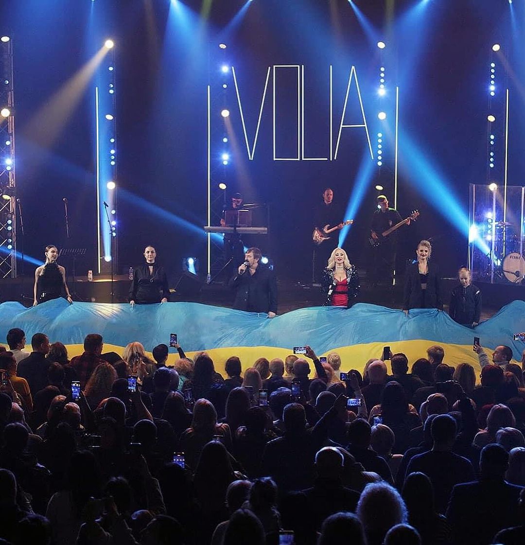 Як зараз виглядає співачка Катерина Бужинська, якій нещодавно виповнилося 45 років (фото)