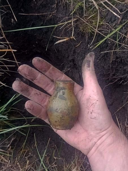 Під Одесою знайшли горщик зі скарбами Кримського ханства (фото)