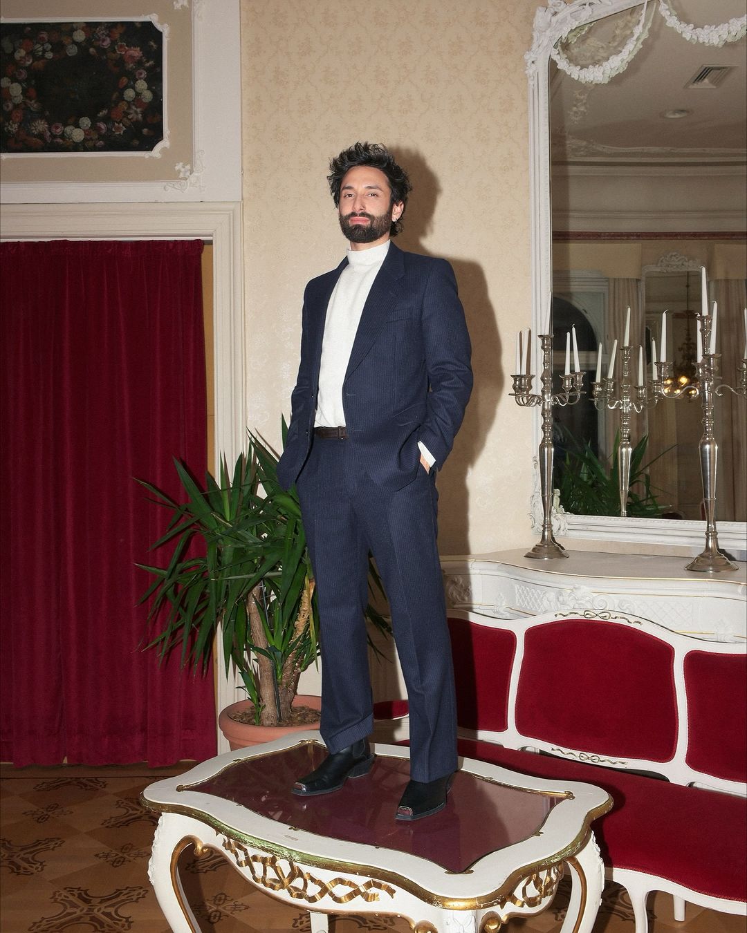 Как в обычной жизни выглядит Кончита Вурст. В это сложно поверить (фото)