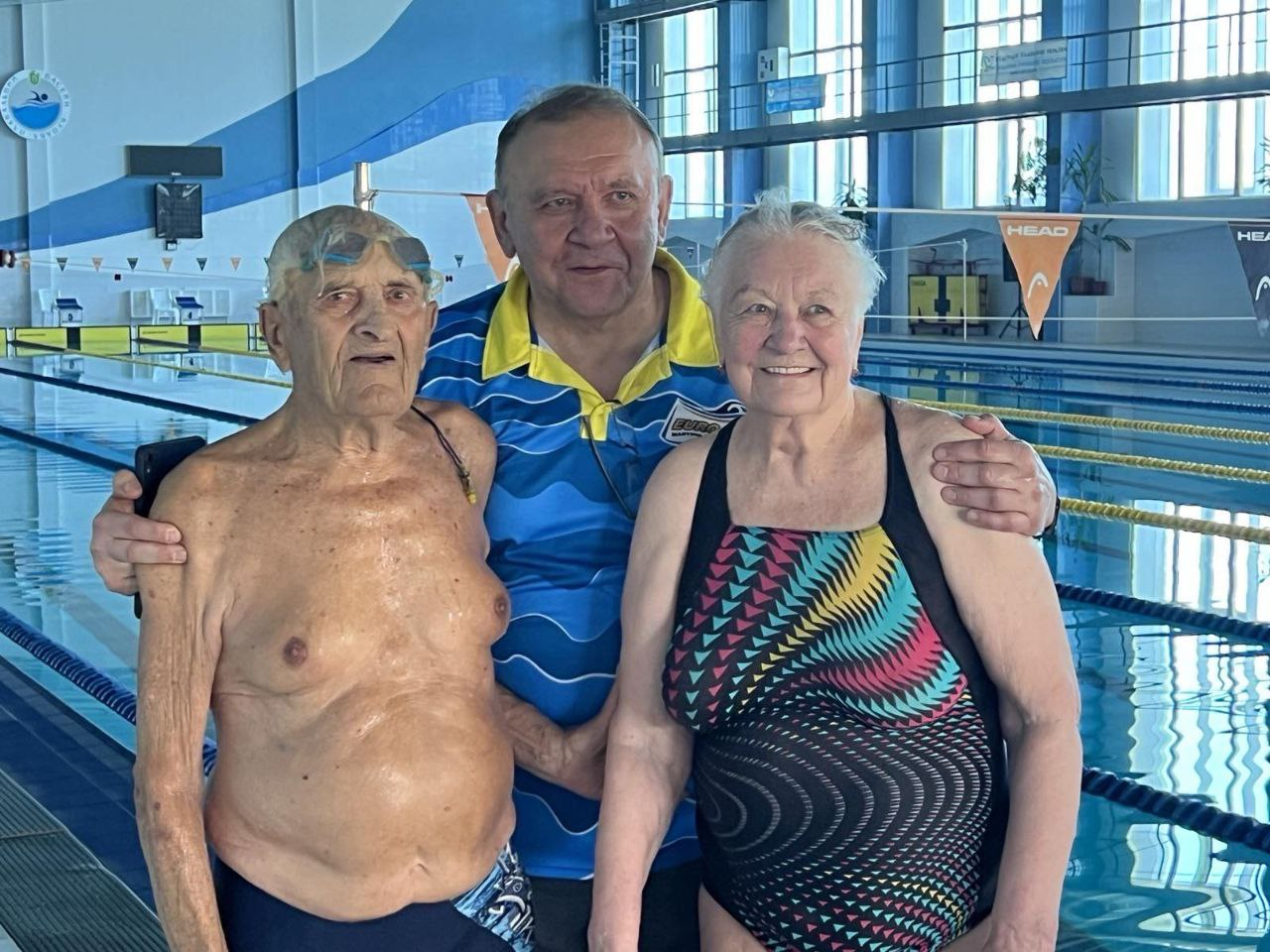 100-летний украинец и 85-летняя украинка установили мировые рекорды по плаванию