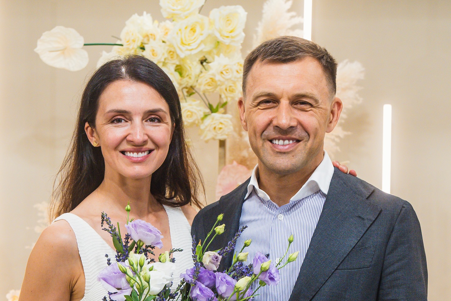 Муж звезды "плюсов" Хамайко признался, почему 18 лет откладывал свадьбу с матерью своих детей