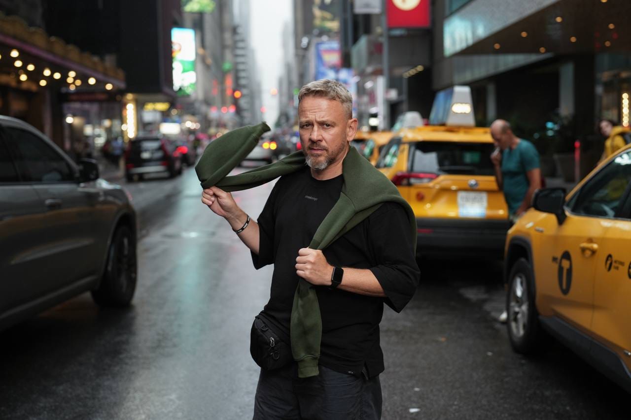 Известный артист признался, сколько денег тратит во время войны: "Я никогда не считал"