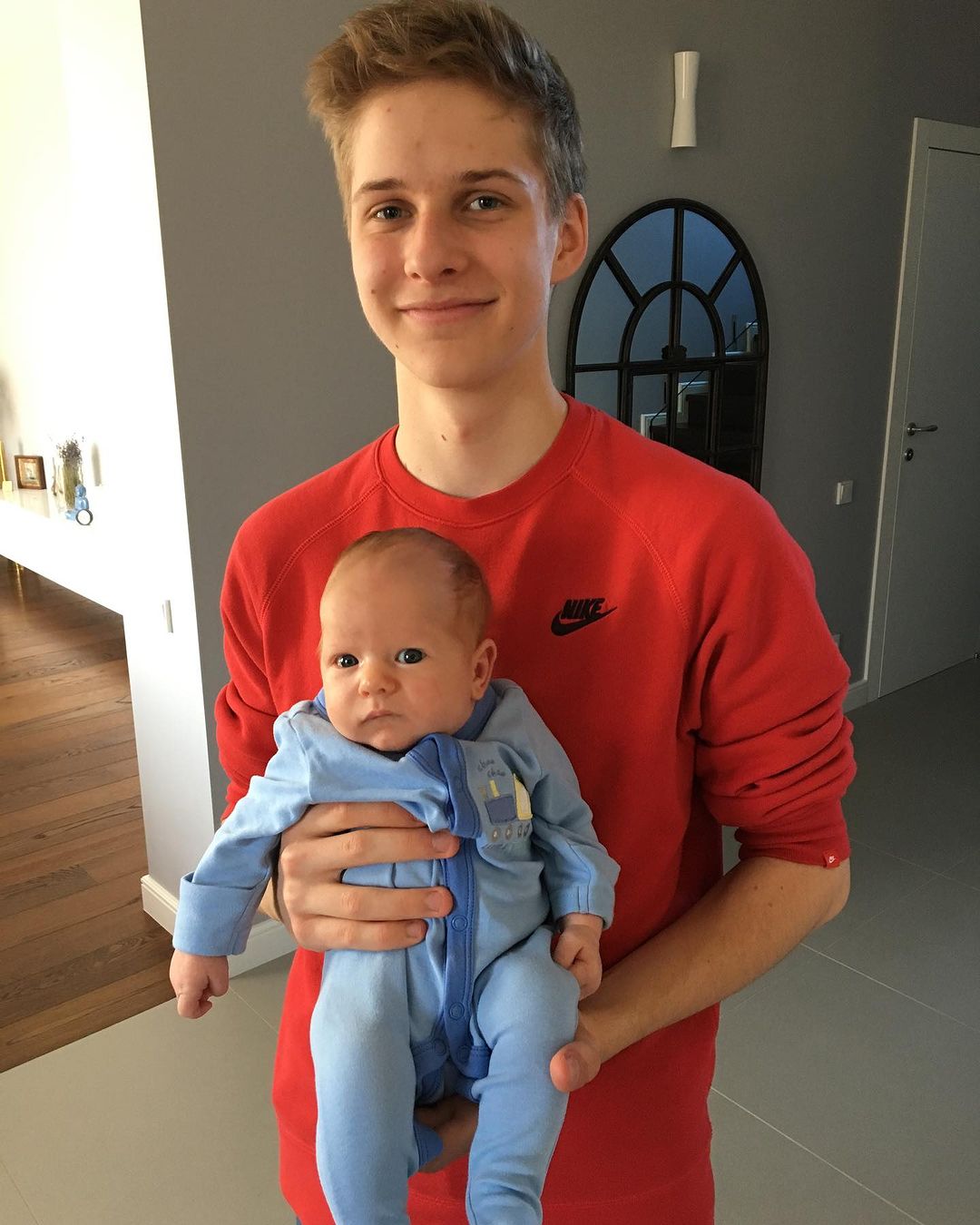 Осадчая показалась со взрослым сыном, который учится за границей (фото)