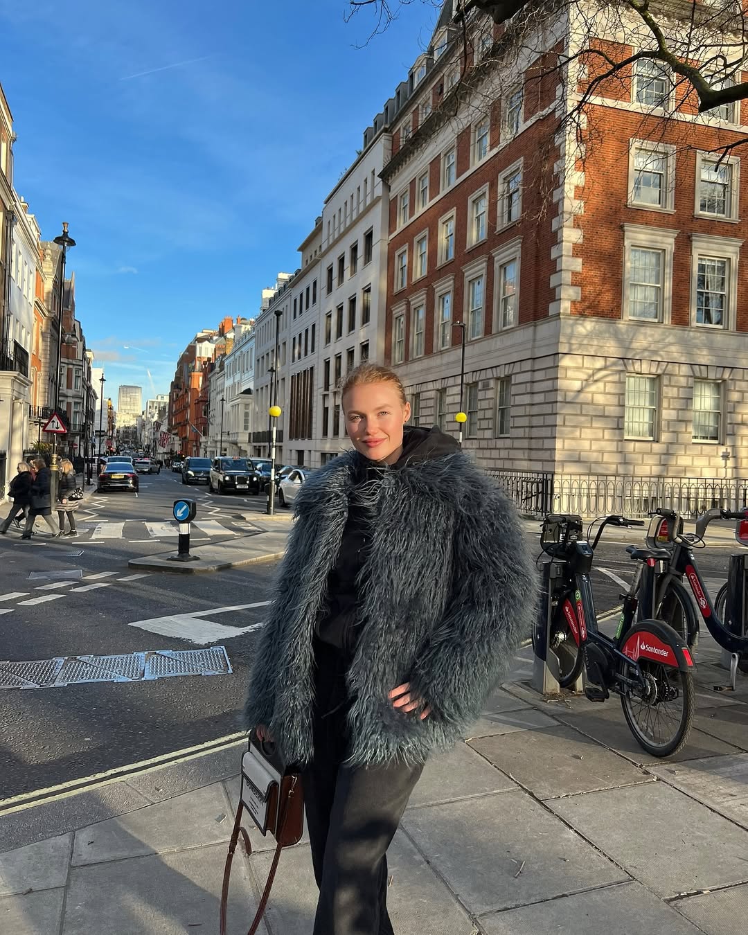 Финалистка "Холостяка-13" честно ответила, сколько тысяч долларов зарабатывает в месяц