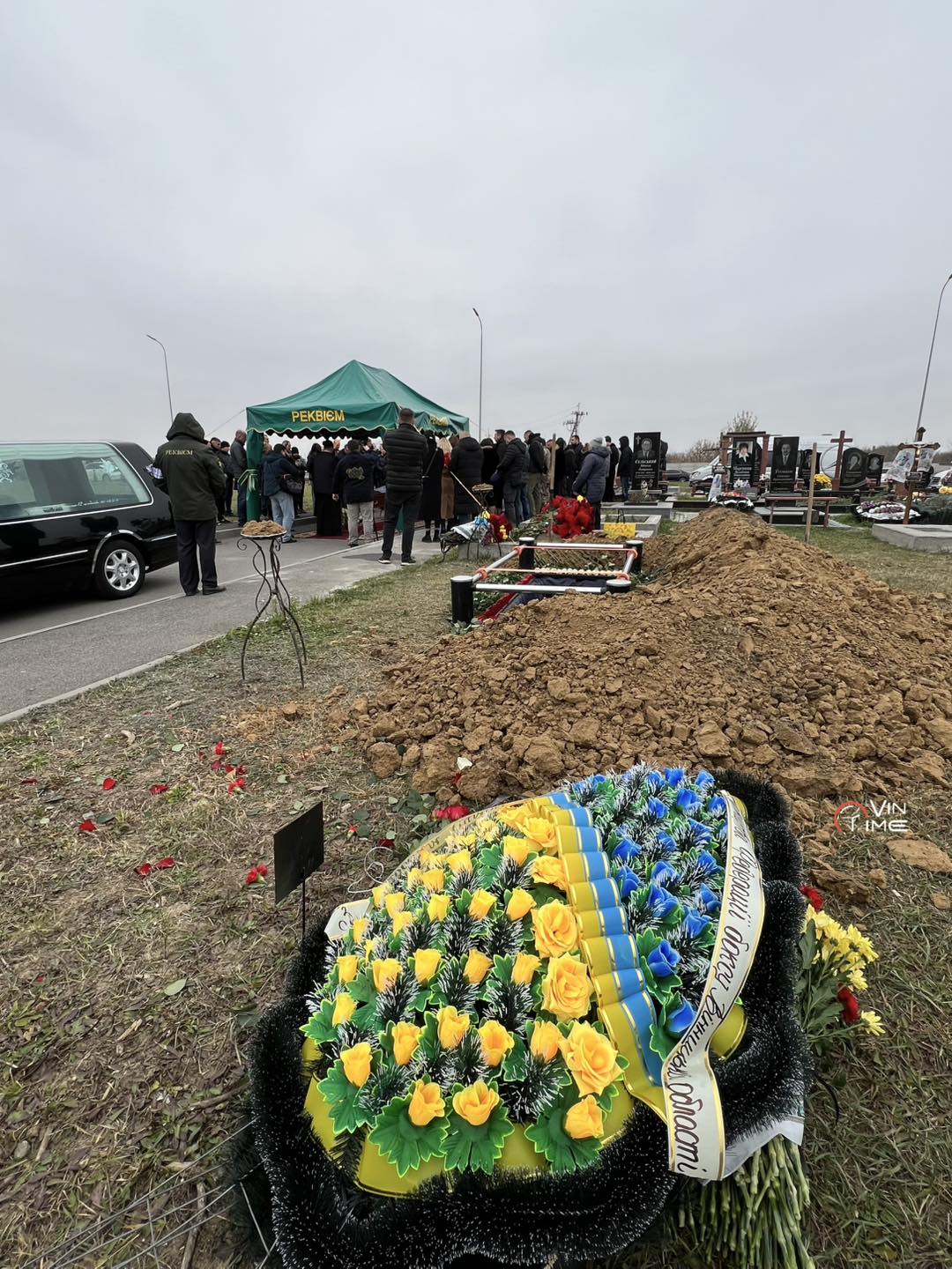 У Вінниці попрощалися з В'ячеславом Узелковим (фото)