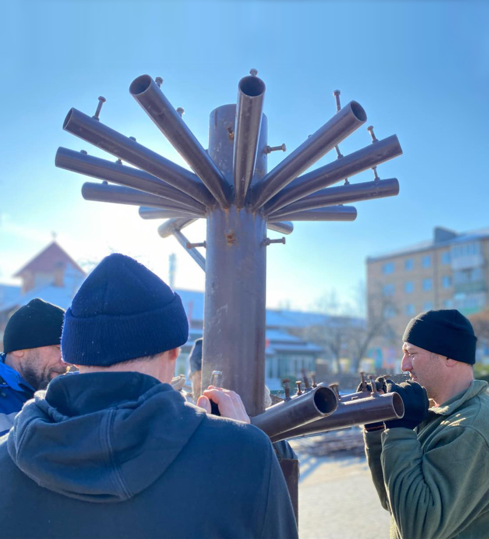 Новый год-2025. Как города Украины готовятся к праздникам и где уже устанавливают елку (фото)