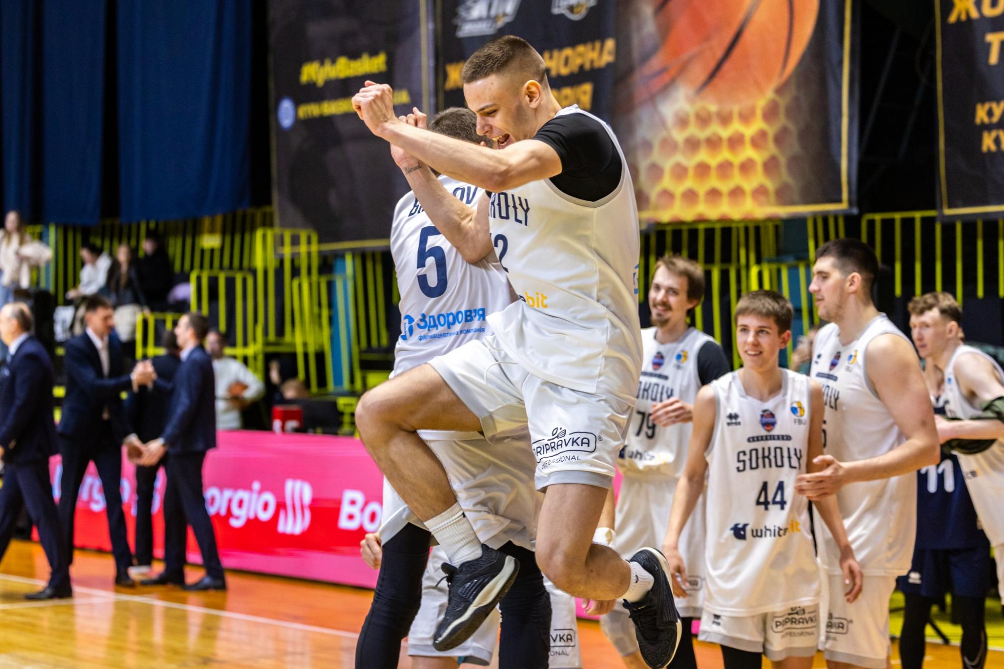 Баскетбольний клуб "Харківські Соколи" за підтримки компанії "Здоров’я" виборов кубок Вищої ліги
