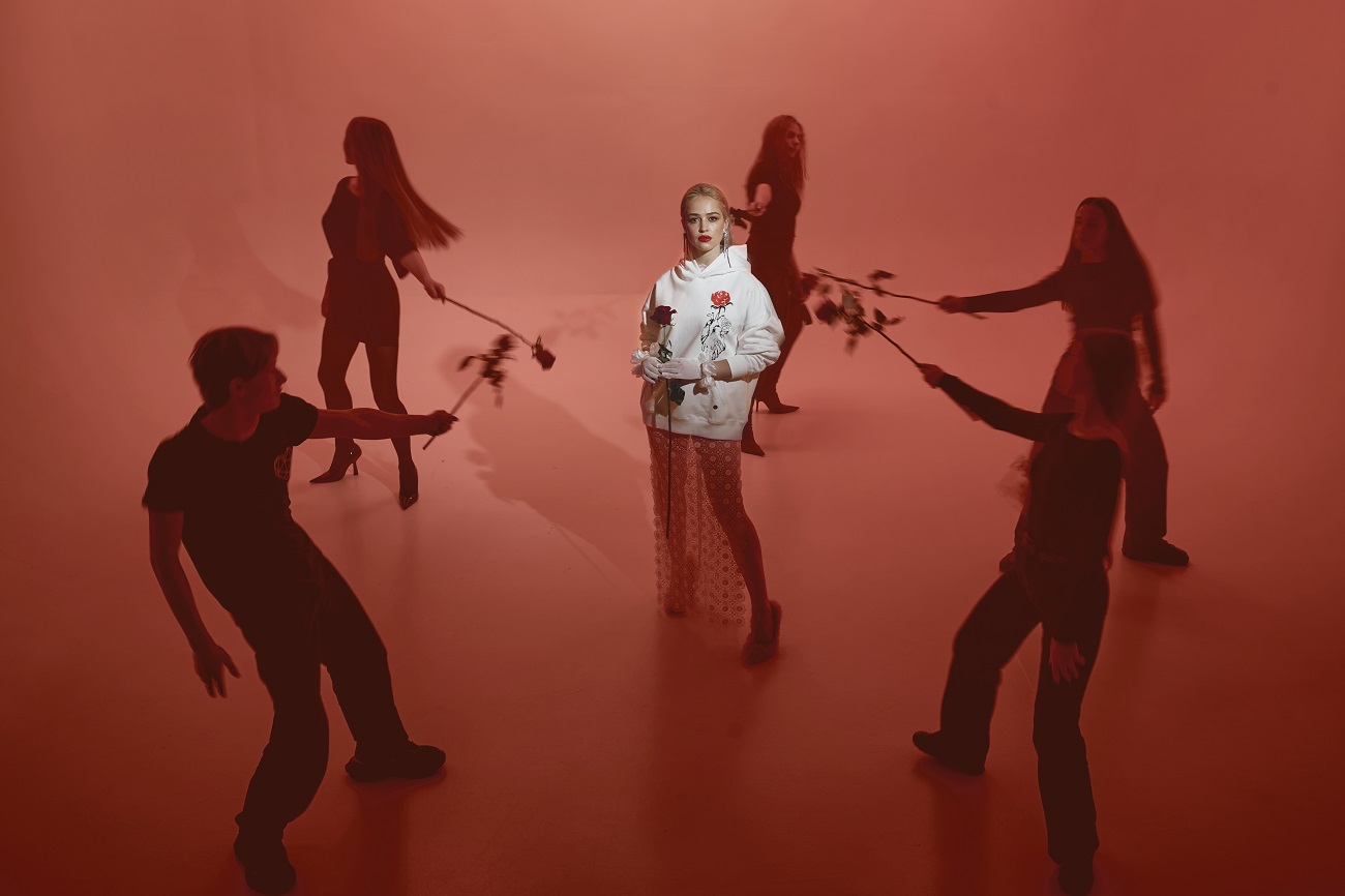 Финалистка "Холостяка" поразила коллаборацией с Андре Таном: "Время любить себя"