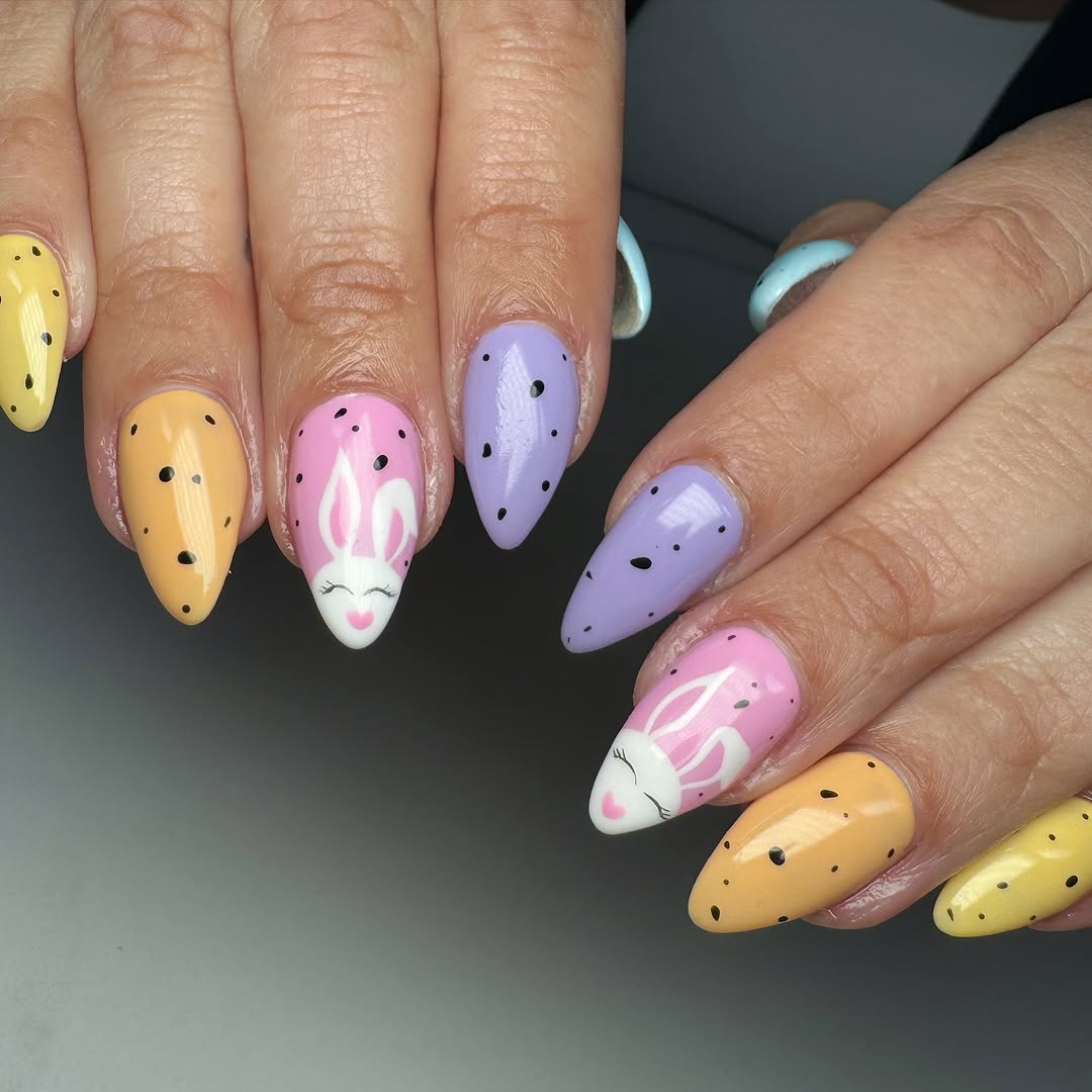 Какой маникюр сделать на Пасху, чтобы выглядеть безупречно: трендовые дизайны весны 2025