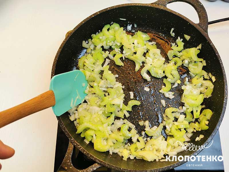 Клопотенко розповів українцям, як без мороки приготувати справжню лазанью