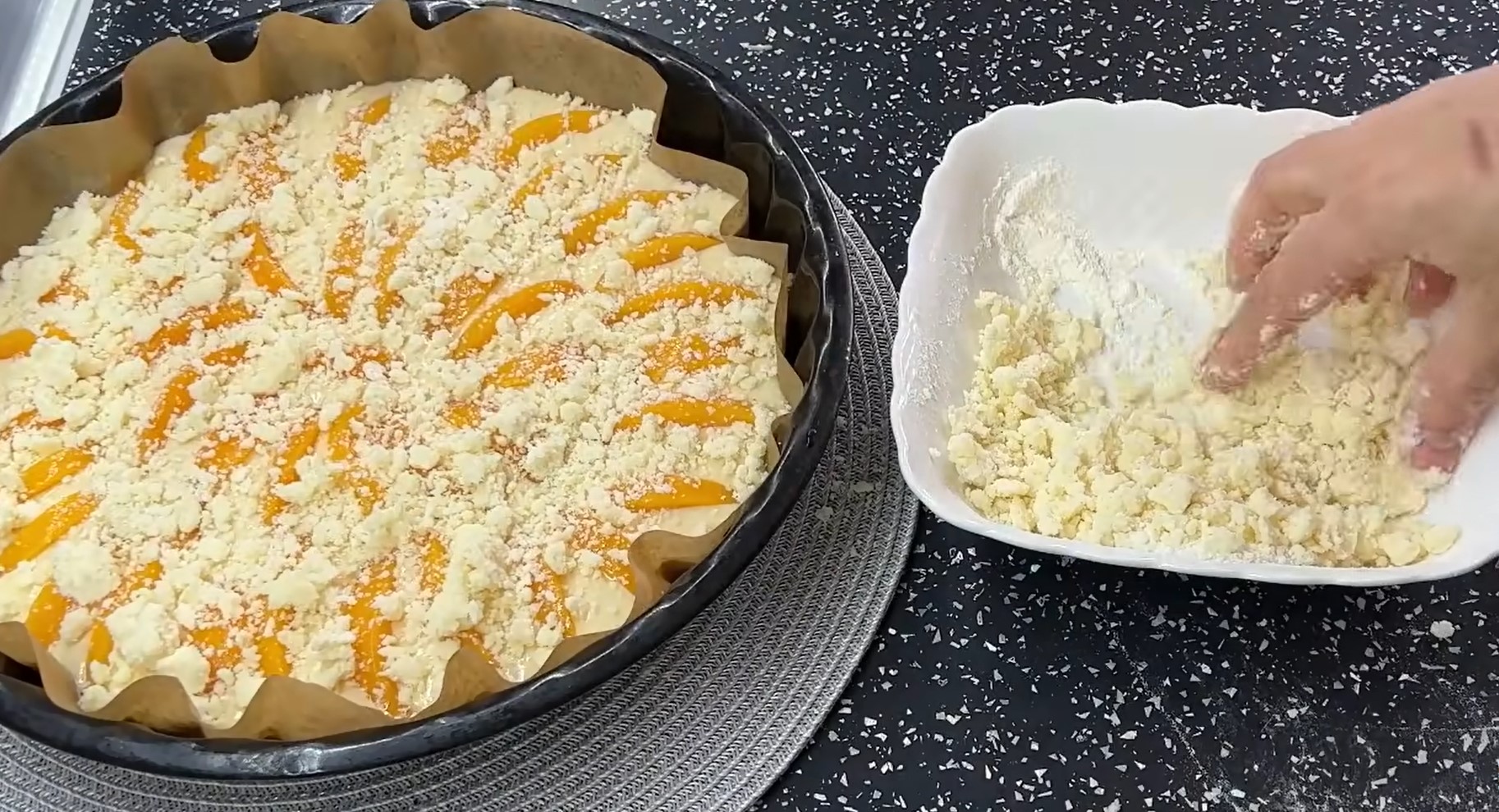 Любимый пирог итальянцев из простых украинских продуктов: рецепт-пятиминутка