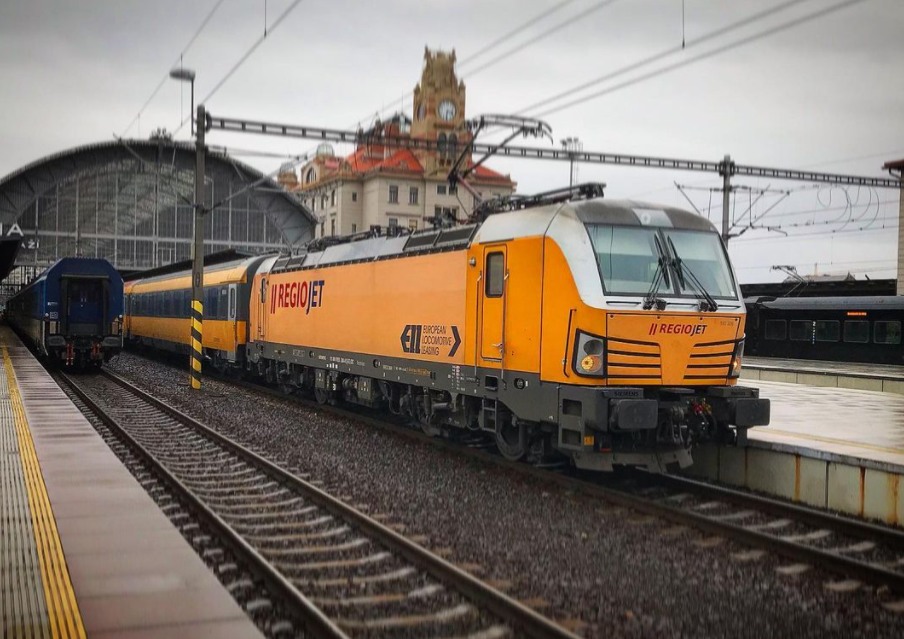 Между Киевом и Прагой пускают прямой поезд: фото роскошных вагонов и цены на билеты