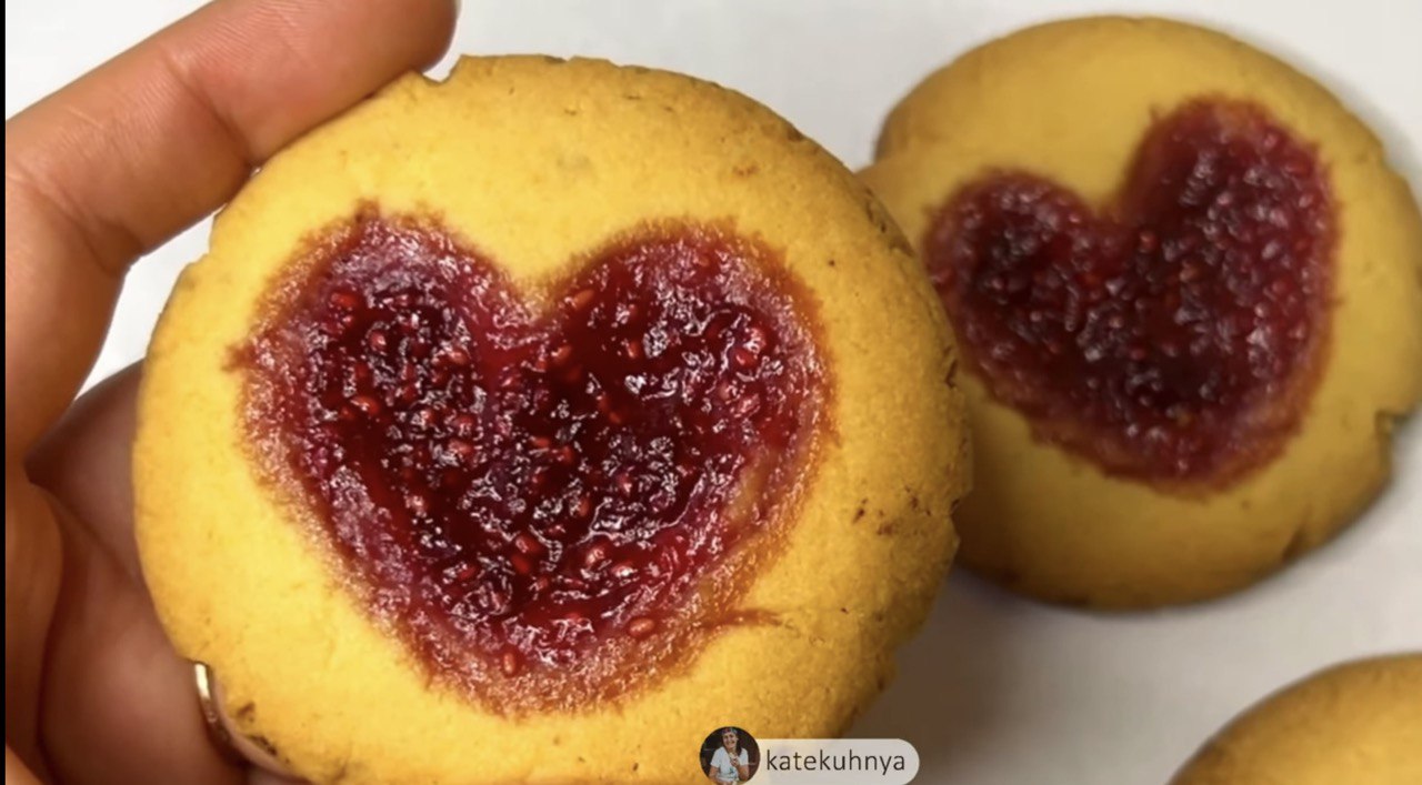 Їстівна валентинка: як приготувати смачне печиво з сердечками на День закоханих