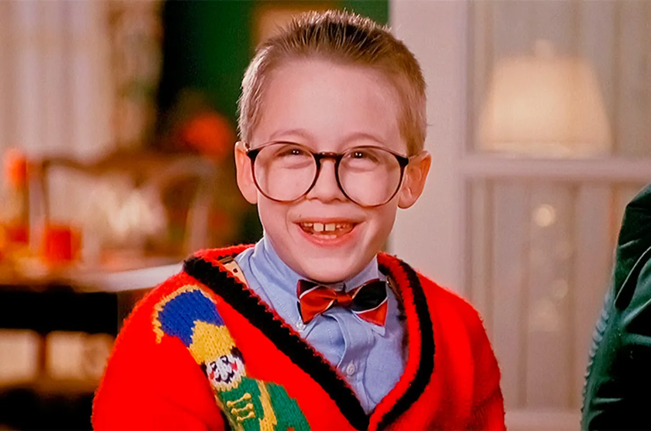 Вспомнить все: как выглядит младший брат Кевина из фильма "Один дома" (фото)