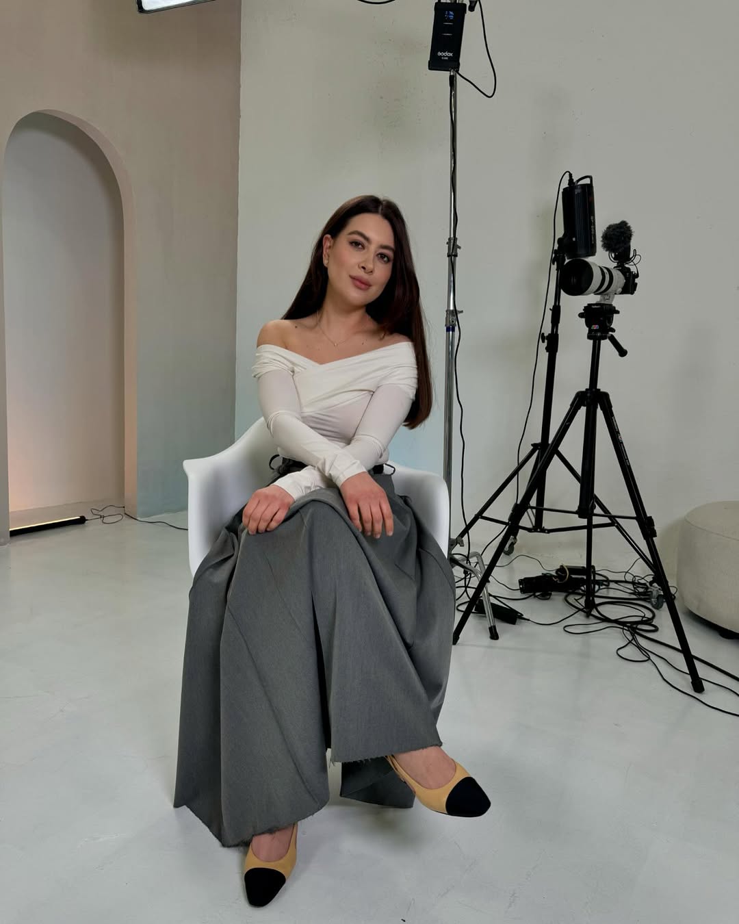 Раміна показала трендове взуття на весну 2025: воно повернулося в моду з минулого