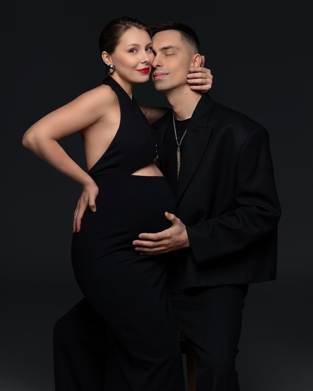 Известный украинский ведущий в третий раз стал отцом: первые фото и имя новорожденной дочери