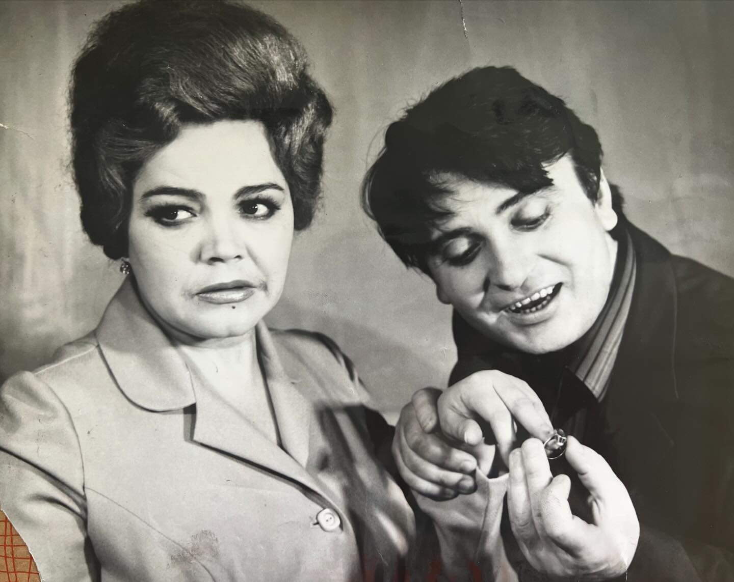 Ольга Сумська зачарувала рідкісними фото покійної мами у її день народження