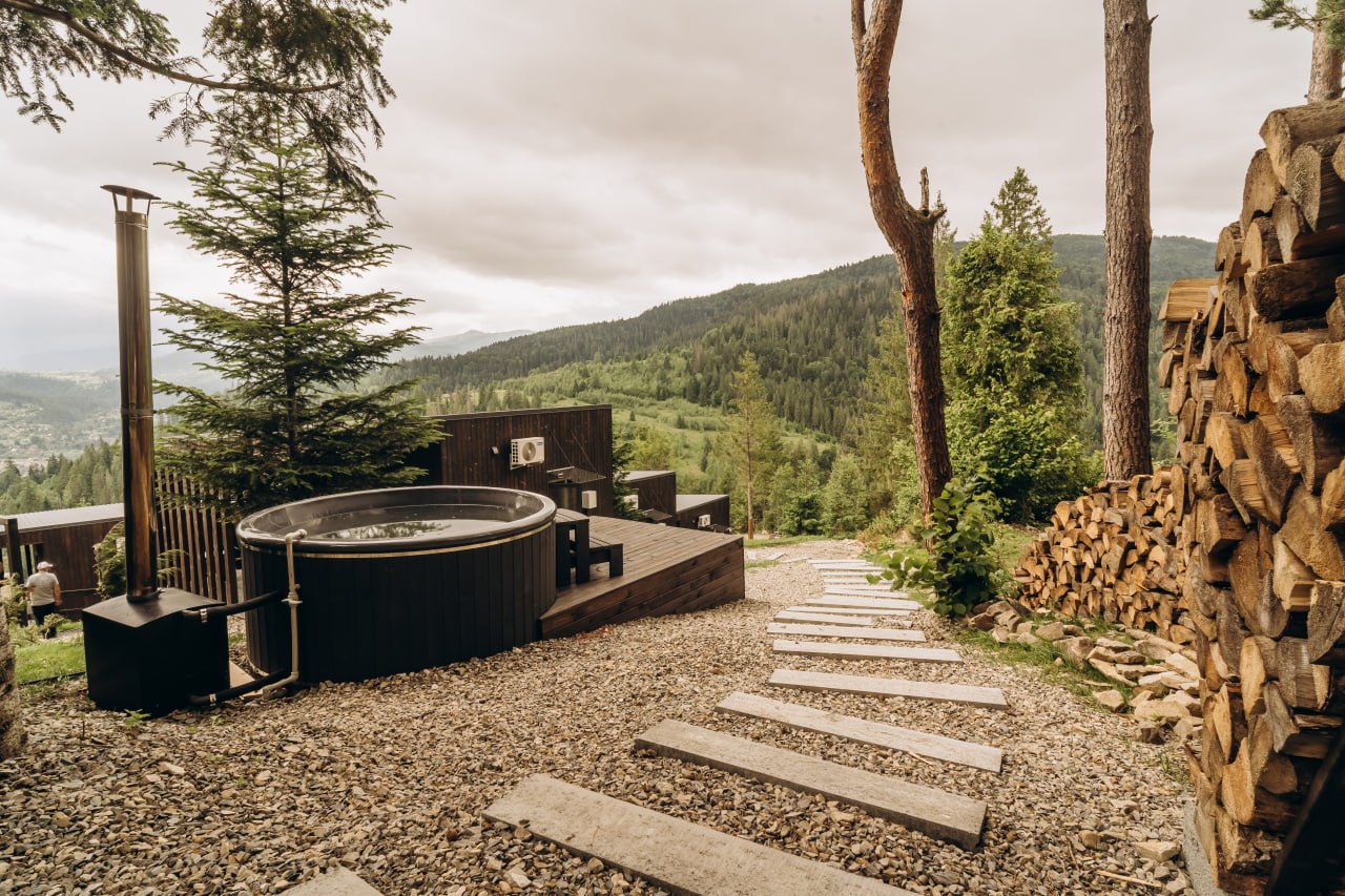 Красота гор и комфорт: где отдохнуть и что посмотреть в Микуличине