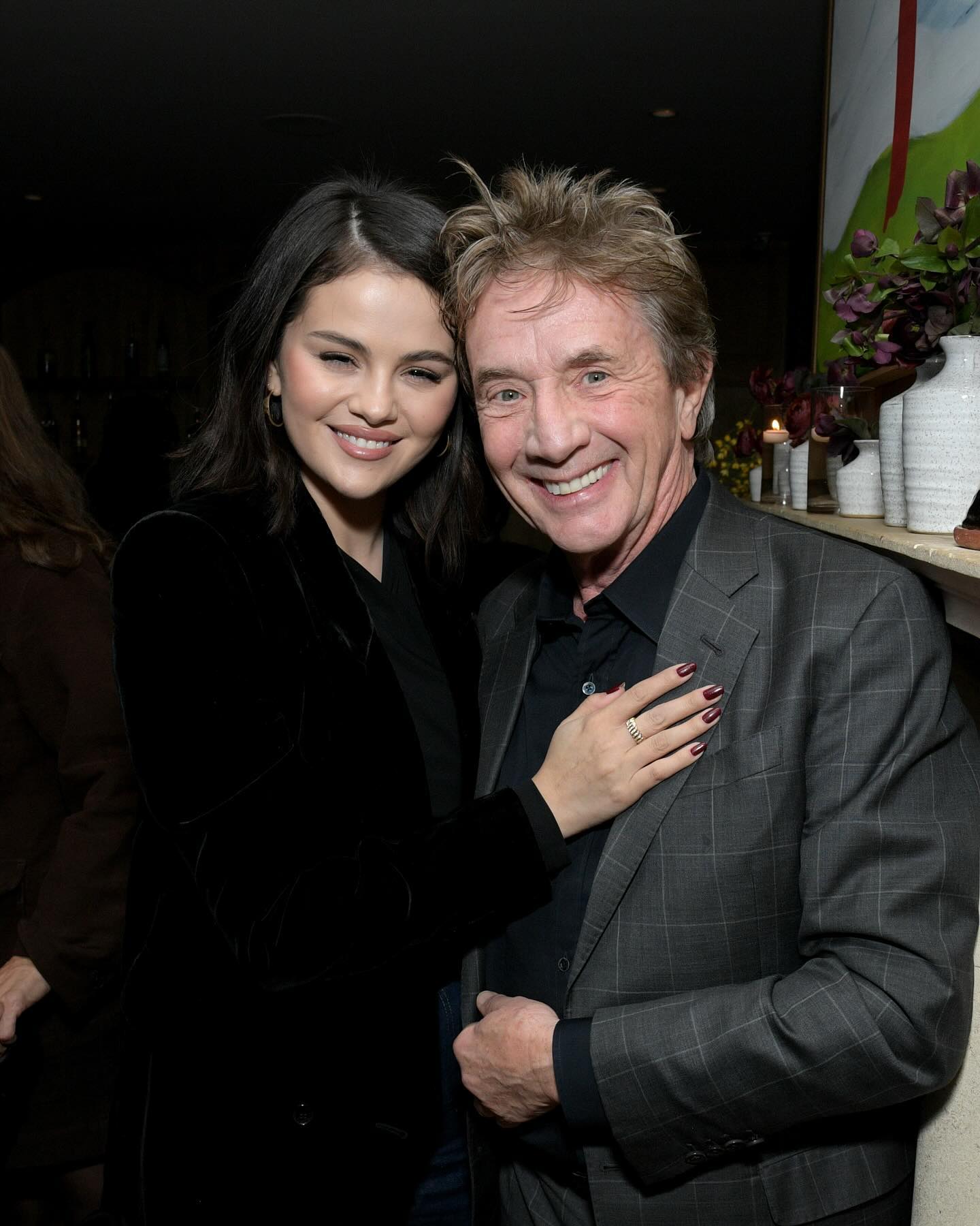 Манікюр Селени Гомес і Хейлі Бібер: який колір лаку виглядає дуже дорого на нігтях