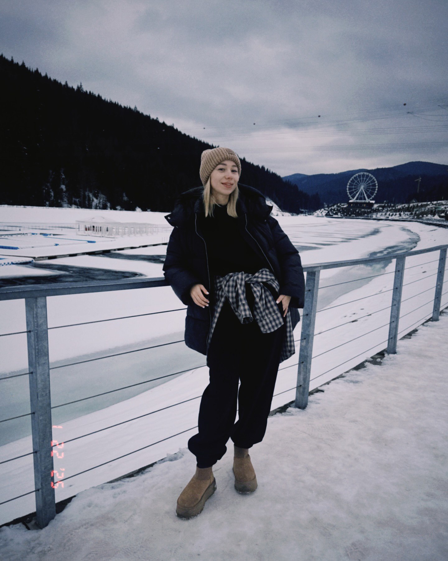 Єфросиніна, Брежнєва і Джамала показали найбільш трендові головні убори цієї зими: як вони виглядають