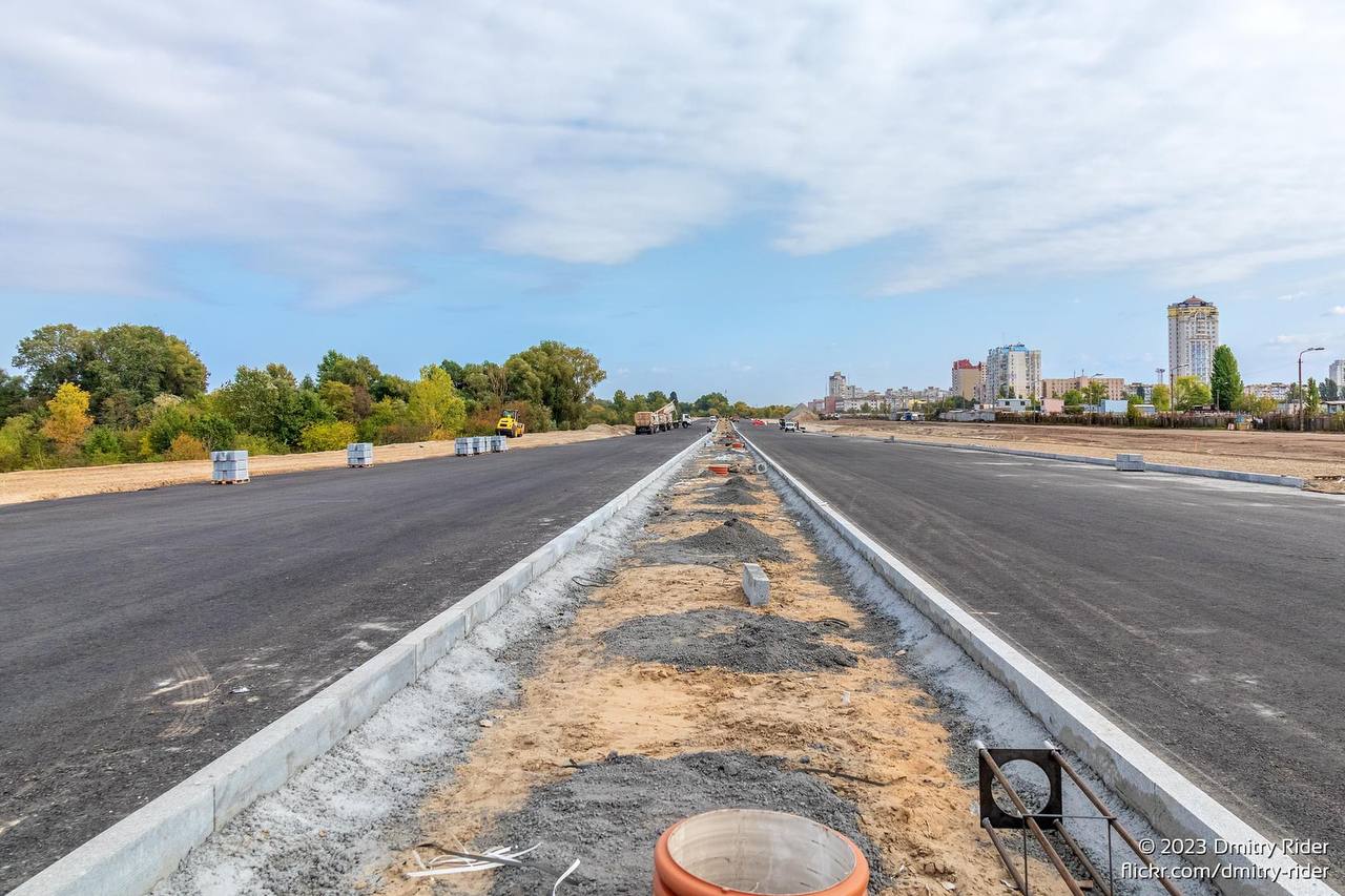 В Киеве строят Большую кольцевую дорогу: что уже успели сделать (фото)