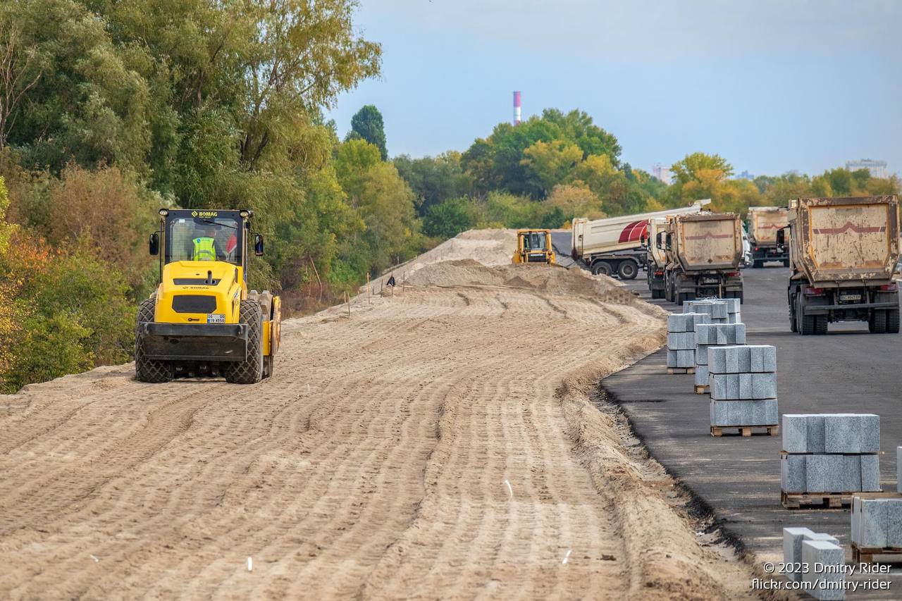 В Киеве строят Большую кольцевую дорогу: что уже успели сделать (фото)