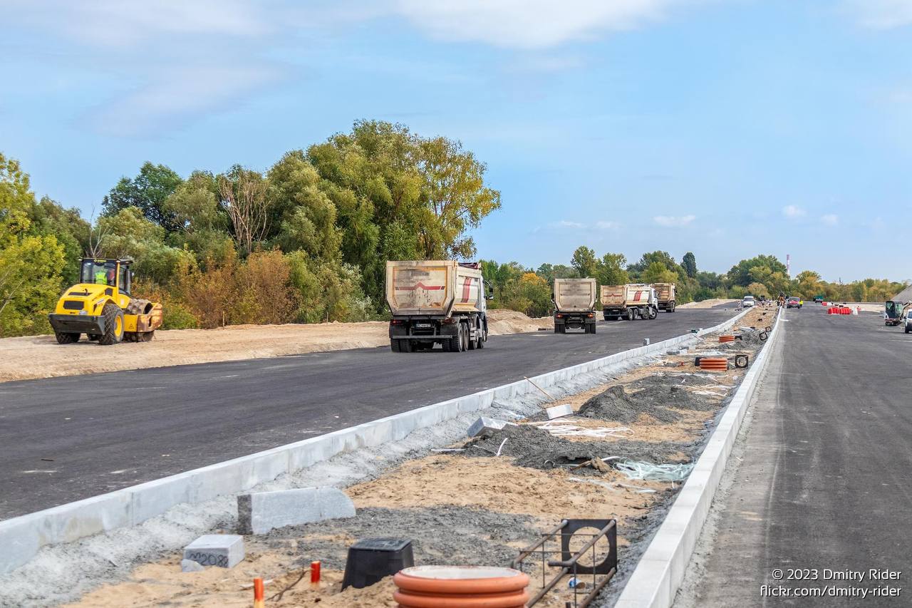 В Киеве строят Большую кольцевую дорогу: что уже успели сделать (фото)