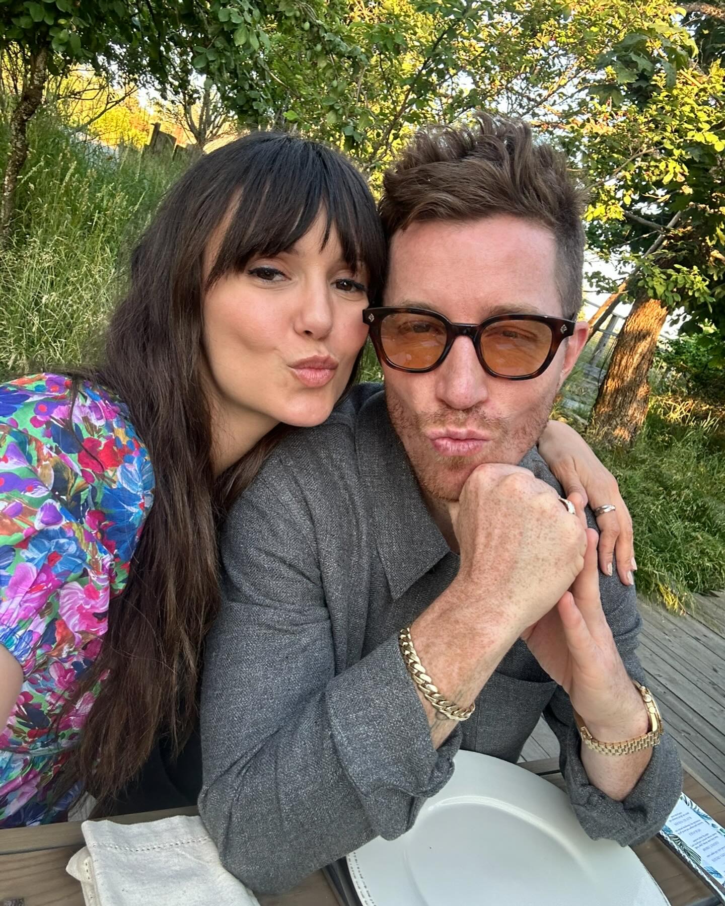 Звезда "Дневников вампира" выходит замуж: как выглядит ее жених и их история любви (фото)