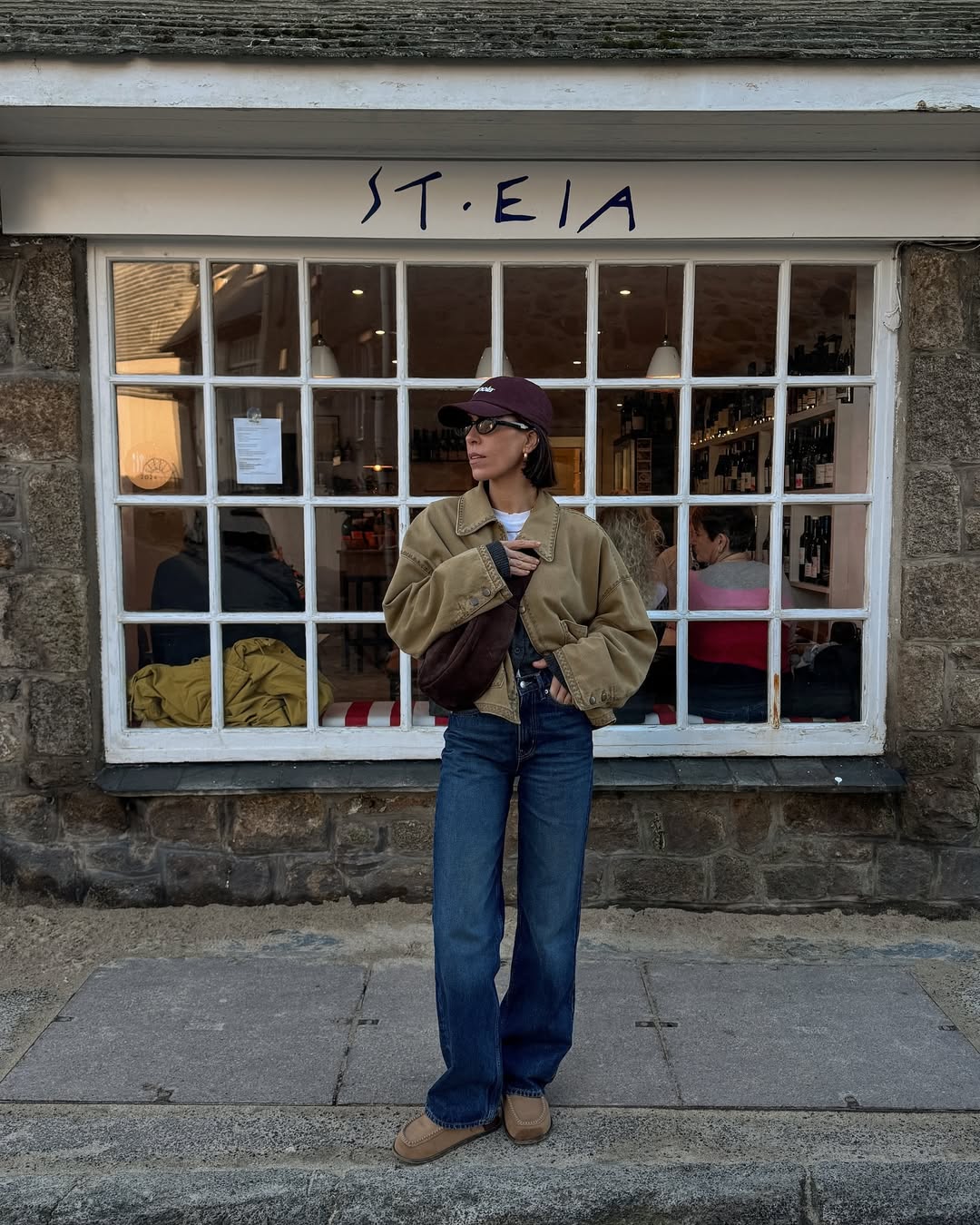 Как выглядят самые модные куртки весны 2025: блогерша показала стильные образы на каждый день