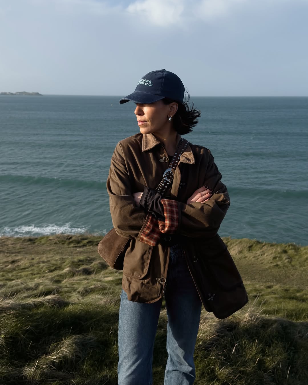 Как выглядят самые модные куртки весны 2025: блогерша показала стильные образы на каждый день