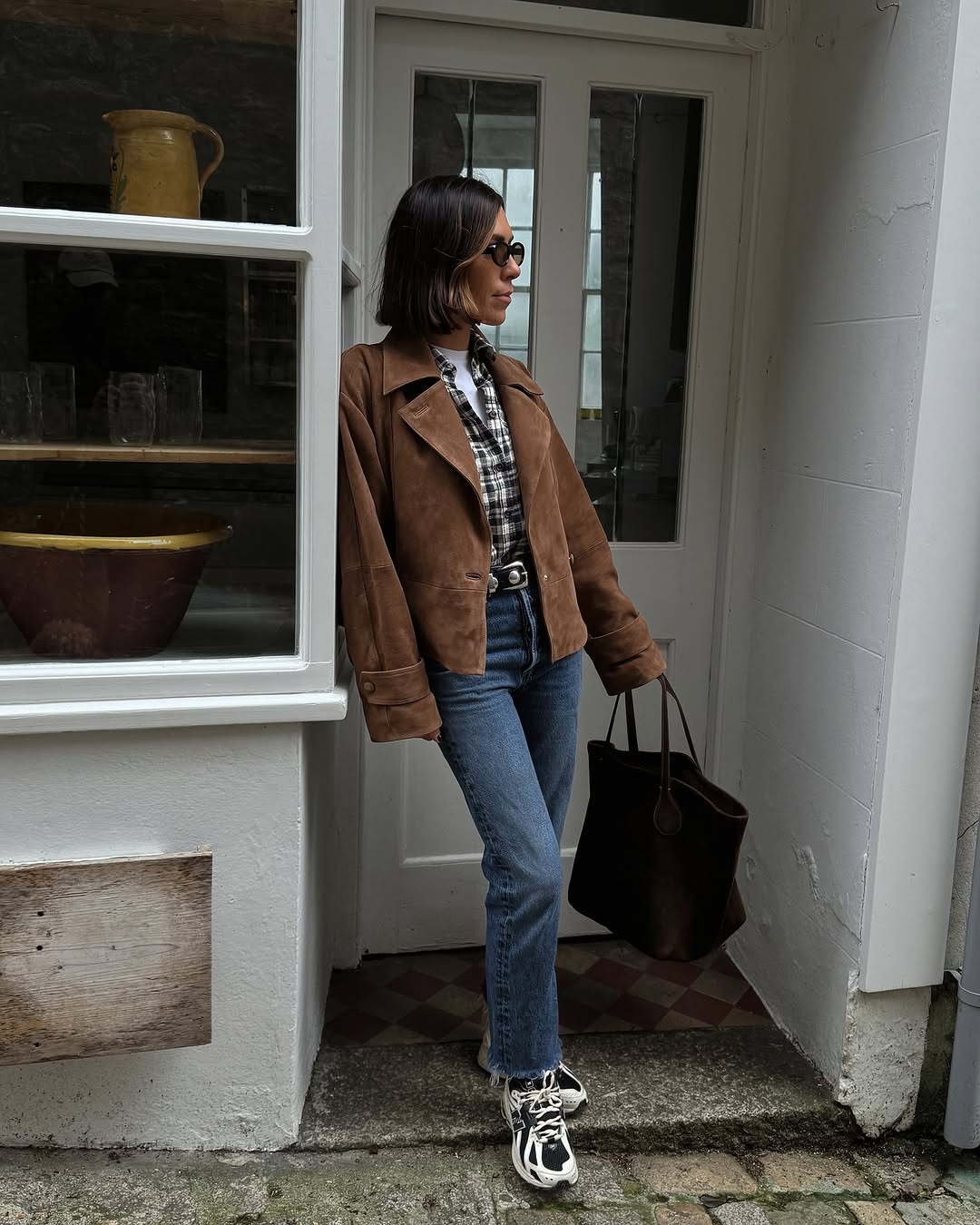 Как выглядят самые модные куртки весны 2025: блогерша показала стильные образы на каждый день