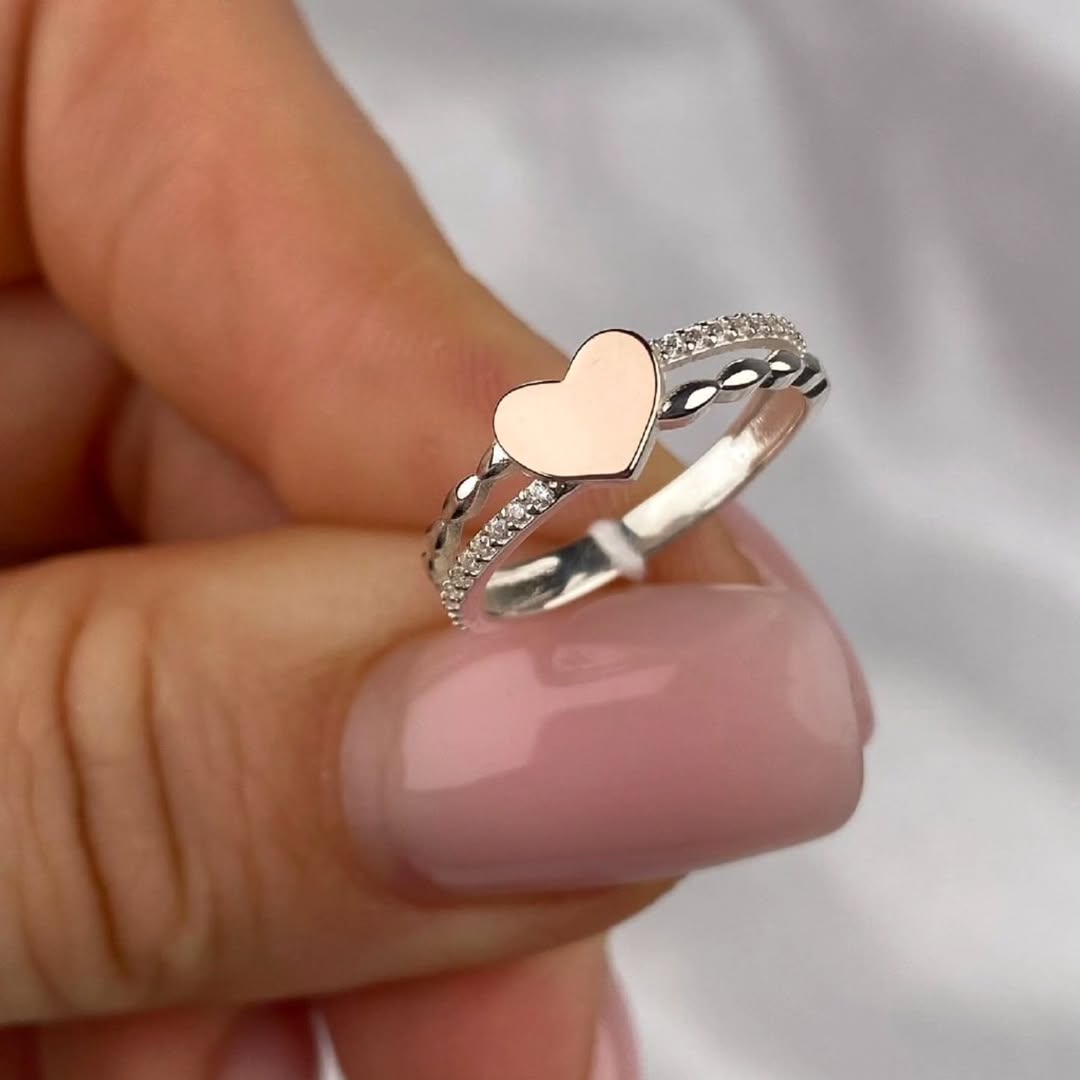 Ювелірні тренди 2025: які прикраси варто дарувати на День закоханих