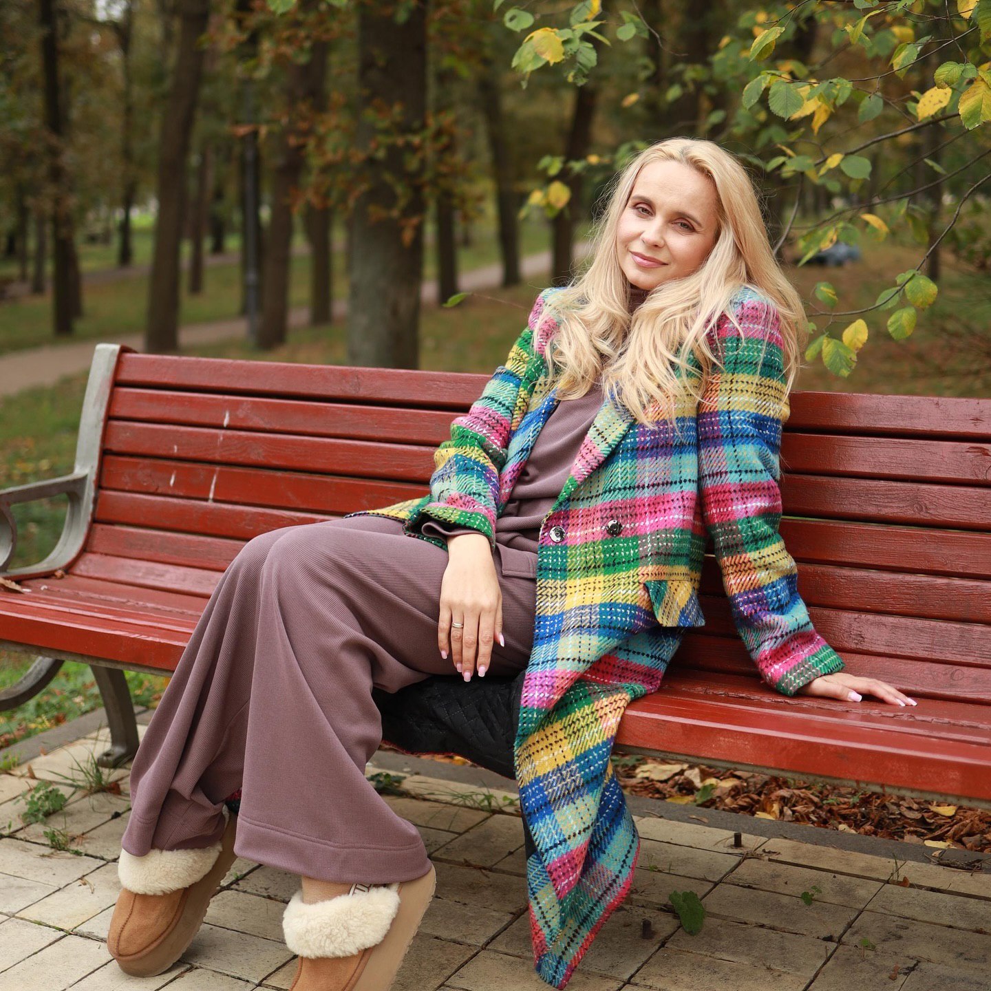 Зірки в захваті від цих фасонів курток та пальто: 6 найбільших трендів осені 2024 року