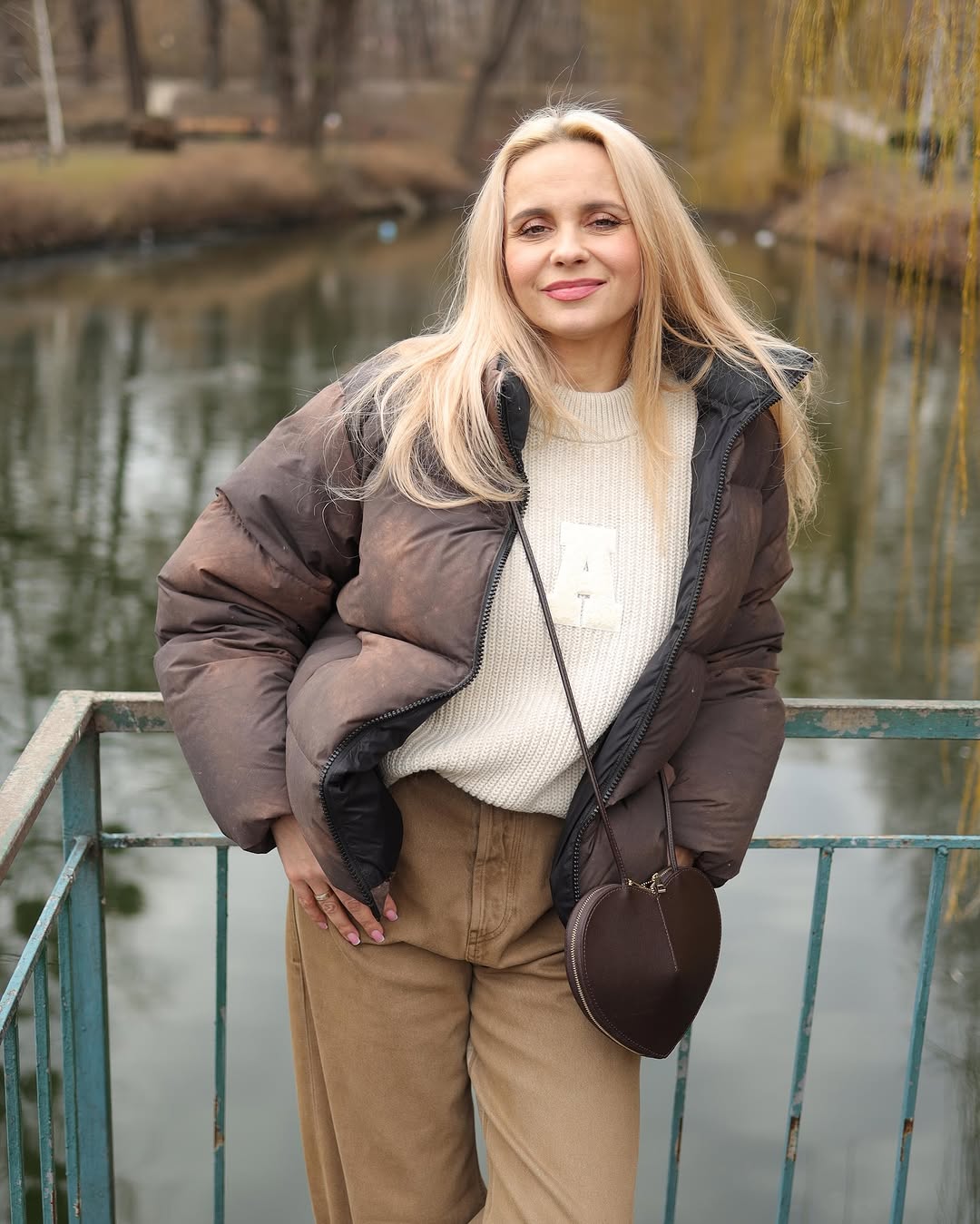 Як виглядають наймодніші джинси: Лілія Ребрик показала стильний "лук" на весну 2025