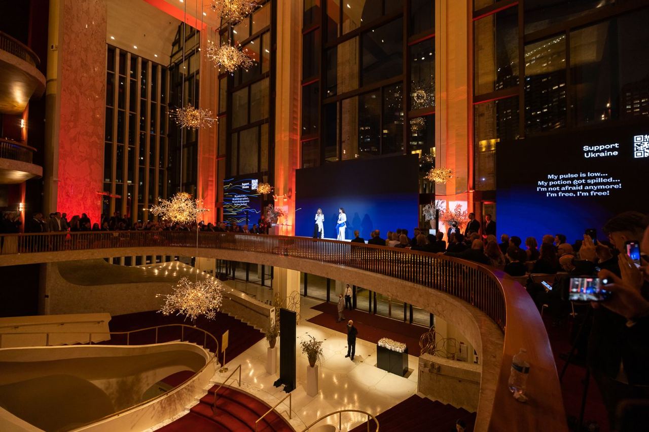 Зеленська вразила усіх на зірковій церемонії в Нью-Йорку: дивіться фото