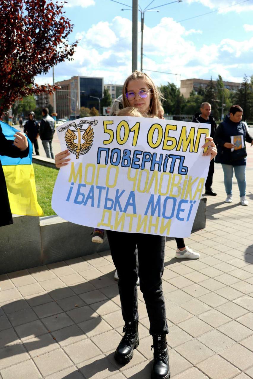 "У них не было боеприпасов, чтобы отбиваться". История украинского защитника, находящегося в плену больше года (фото)