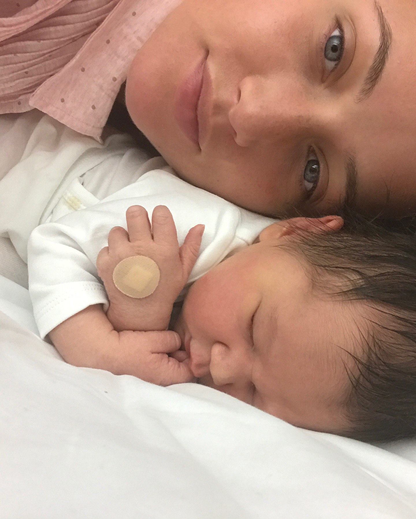 Ризатдинова показала редкие фото с 7-летним сыном