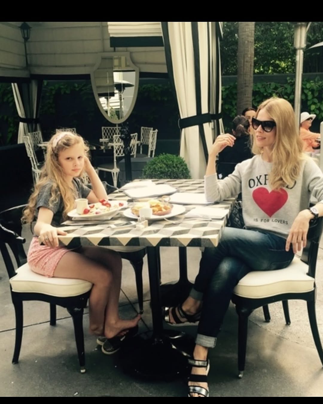 Фреймут показала старшу доньку на рідкісних архівних фото: як вона виглядала в дитинстві та зараз