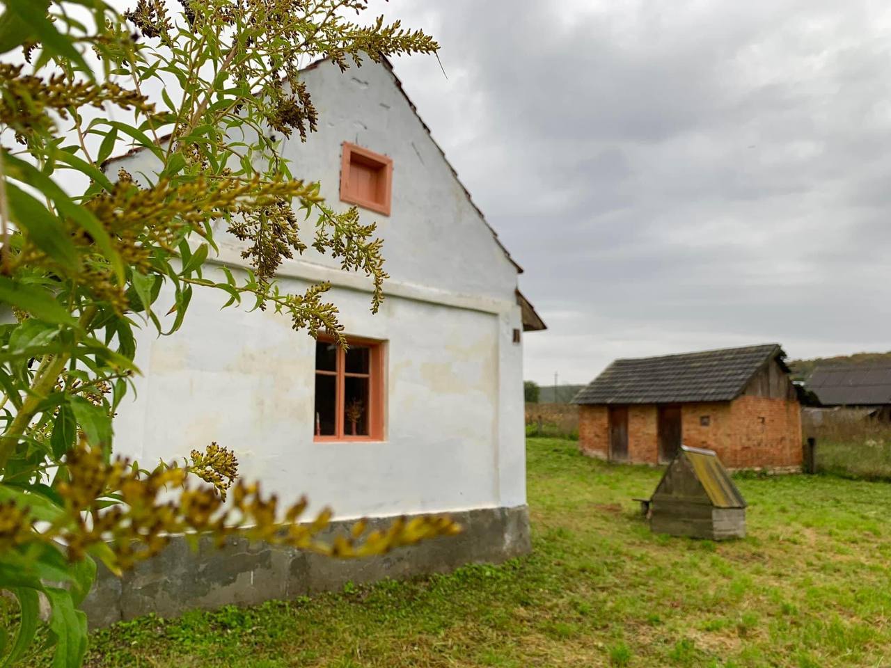 Дома в селах Украины реставрируют и продают - фото и цены | РБК Украина