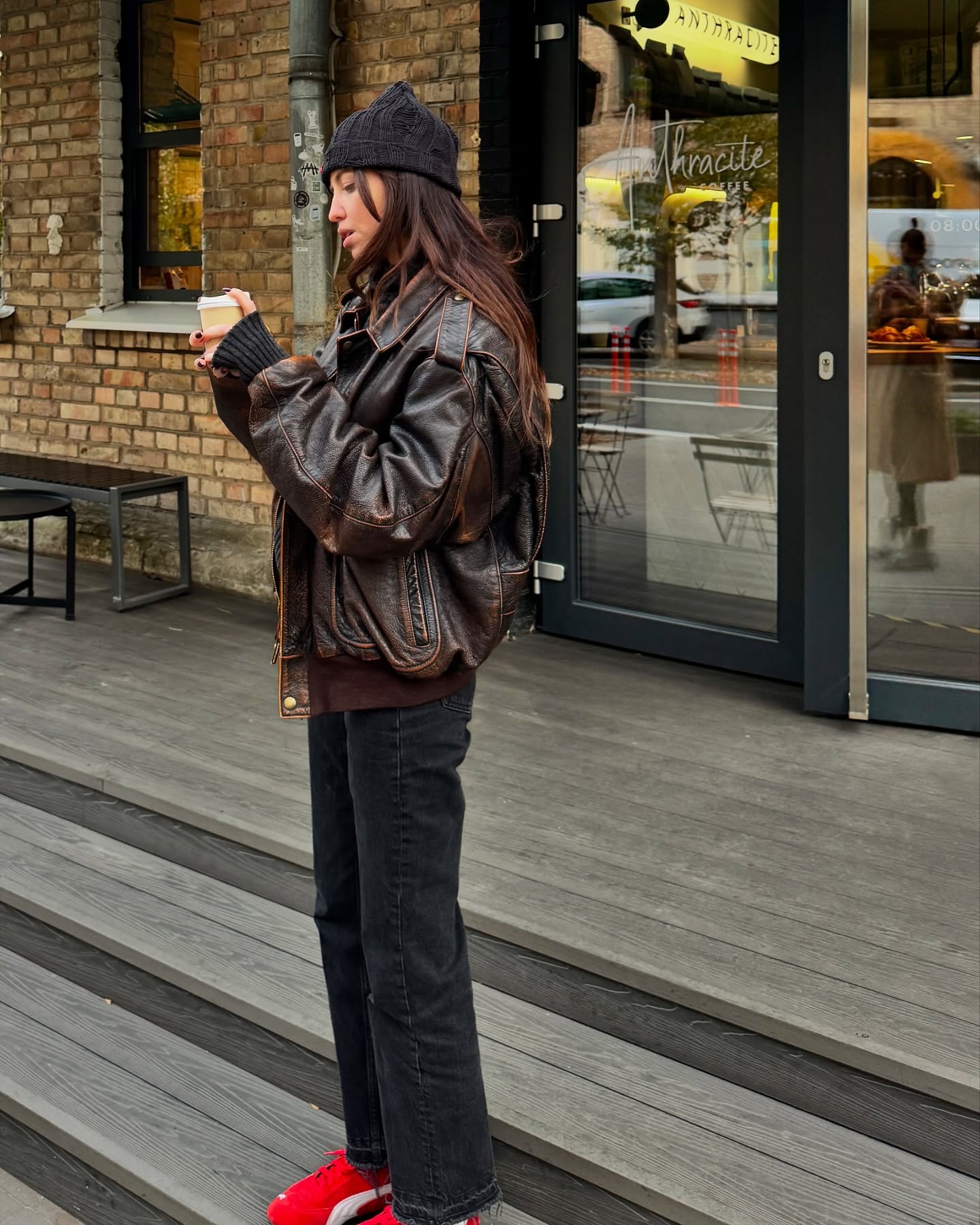 Трінчер і Дорофєєва показали найбільш трендові головні убори цієї зими: як вони виглядають