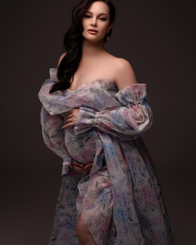 В ожидании чуда: жена Позитива восхитила стильными фото на последнем месяце беременности